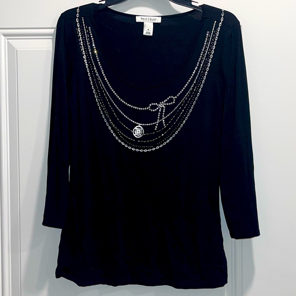 White House black market lightweight chain detailed top